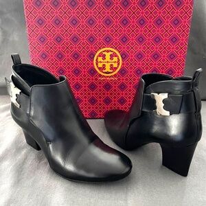 TORY BURCH Gemini Link 70mm Black Bootie   Size 6.5
